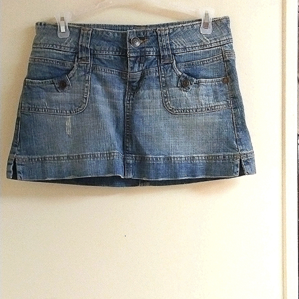 Hydraulic brand, size 3/4, light blue, jean skirt